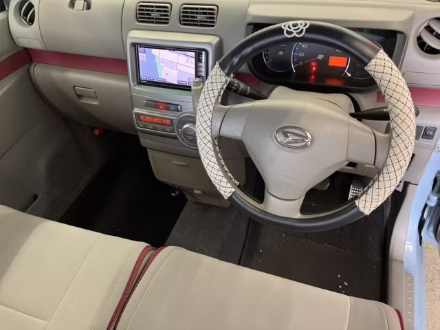 DAIHATSU MOVE CONTE