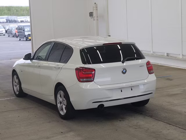 BMW 1-SERIES