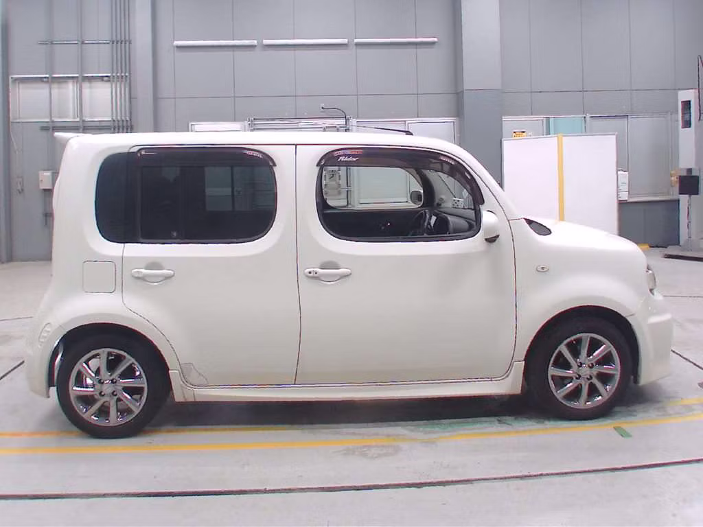 NISSAN CUBE