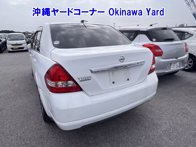 NISSAN TIIDA LATIO
