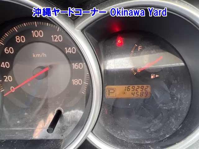 NISSAN TIIDA LATIO