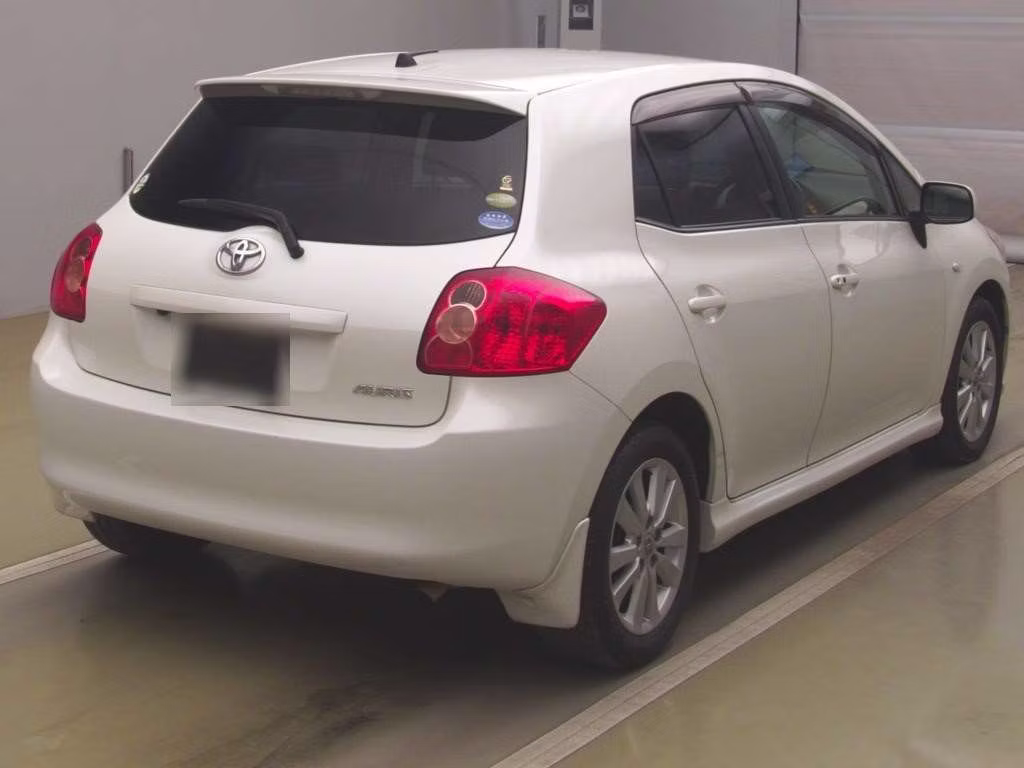 TOYOTA AURIS