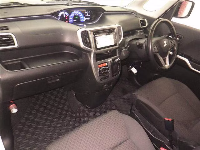 MITSUBISHI DELICA D:2