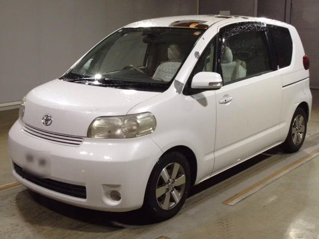 TOYOTA PORTE