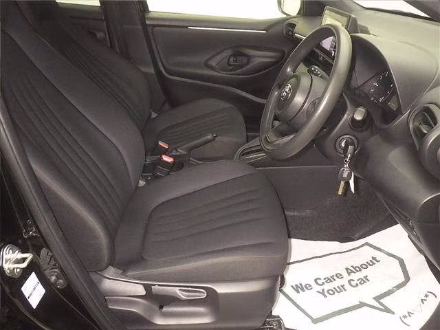 TOYOTA YARIS