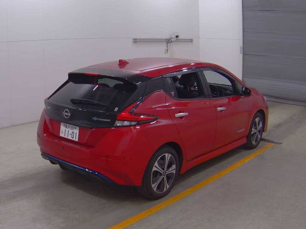 NISSAN LEAF