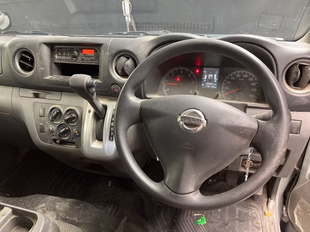 NISSAN NV350 CARAVAN