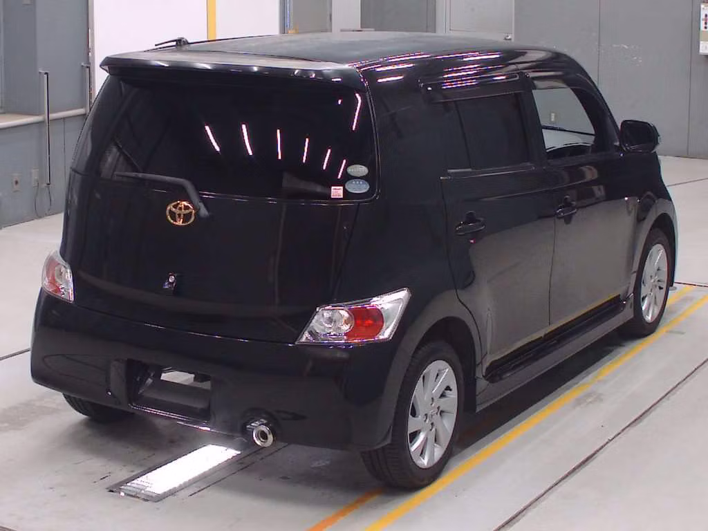 TOYOTA BB