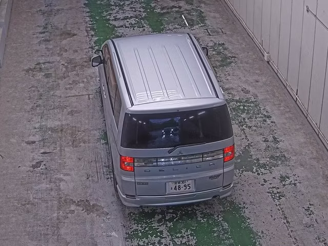 MITSUBISHI DELICA D:5
