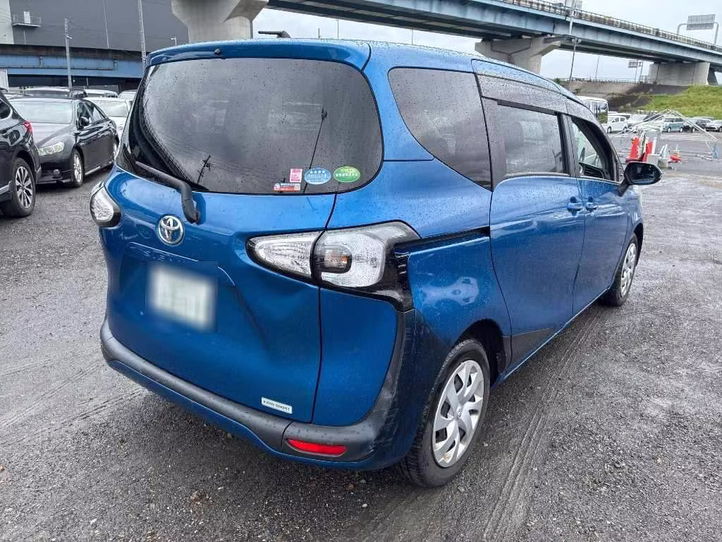 TOYOTA SIENTA