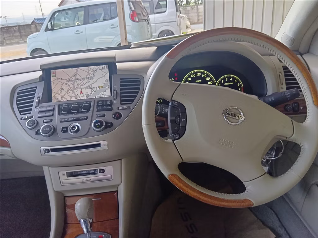 NISSAN CIMA