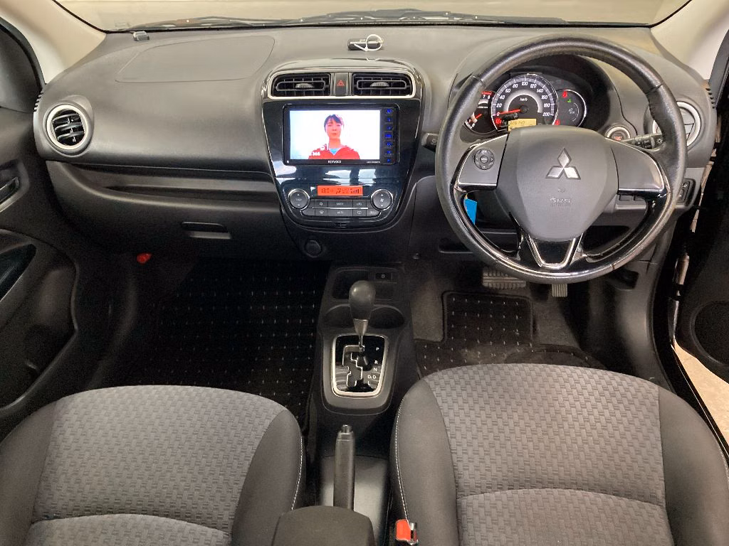 MITSUBISHI MIRAGE