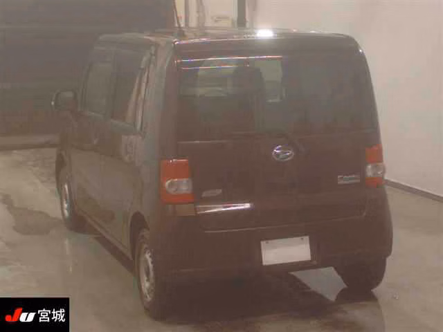 DAIHATSU MOVE CONTE