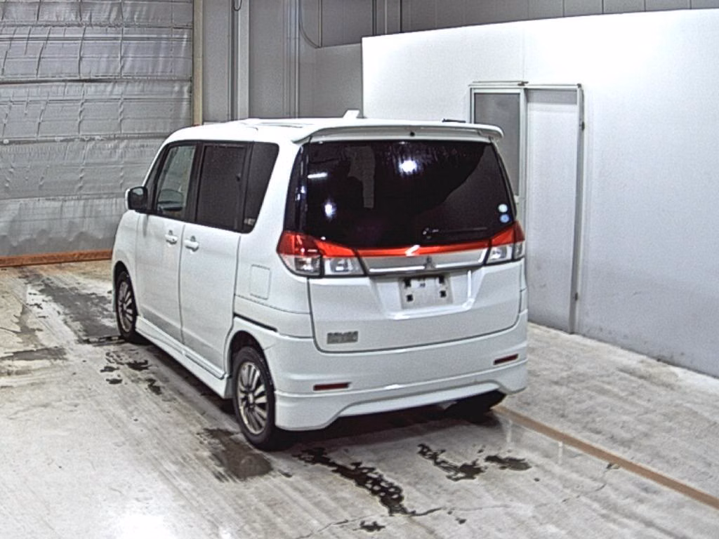 MITSUBISHI DELICA D:2