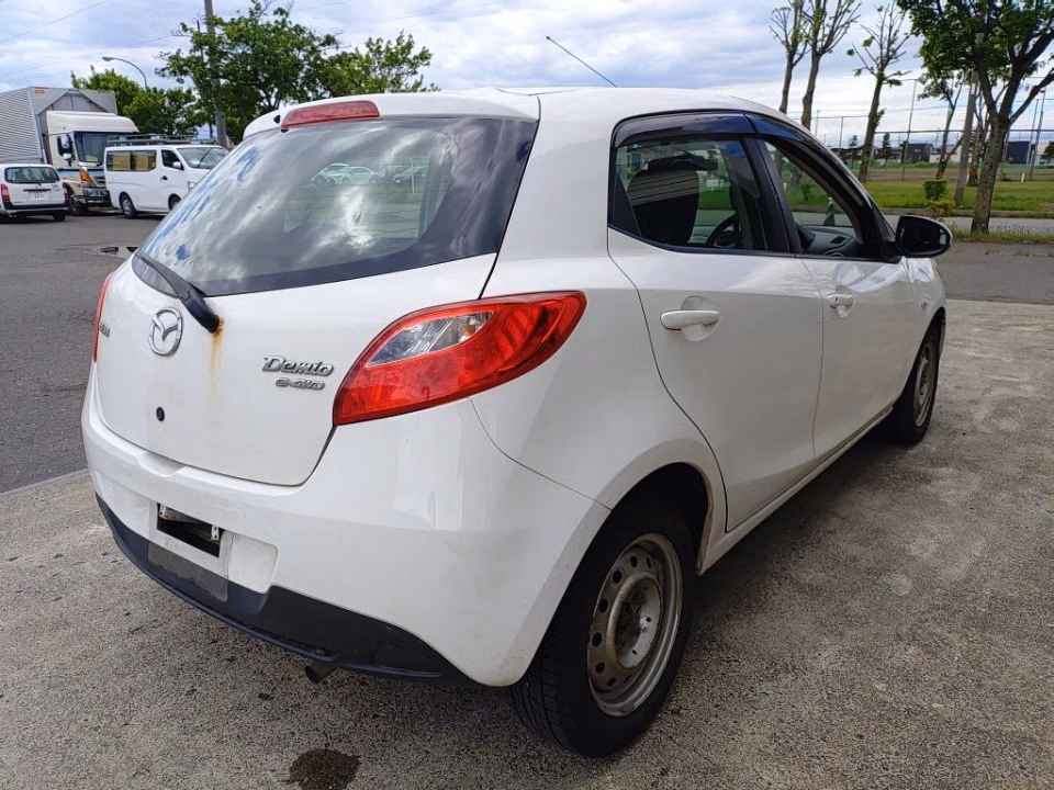 MAZDA DEMIO