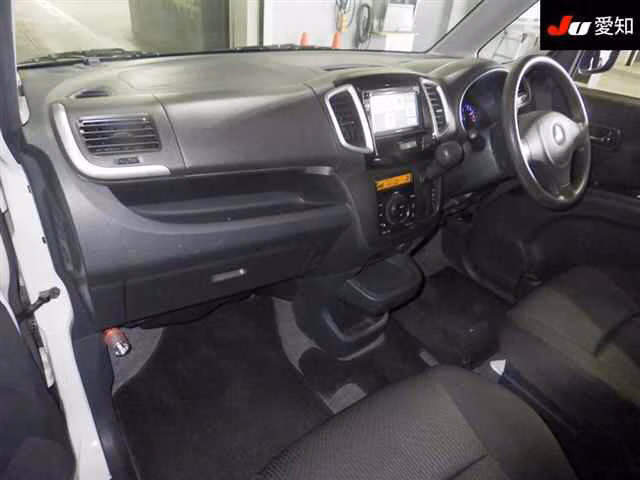 MITSUBISHI DELICA D:2