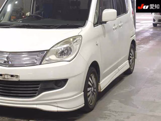 MITSUBISHI DELICA D:2