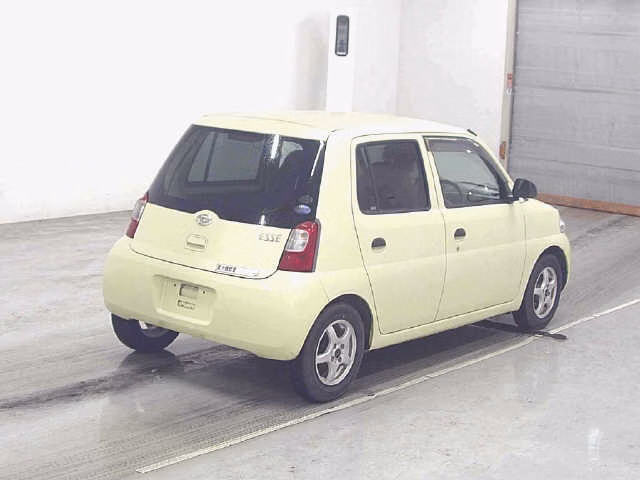 DAIHATSU ESSE