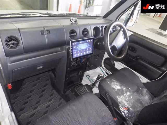 DAIHATSU NAKED