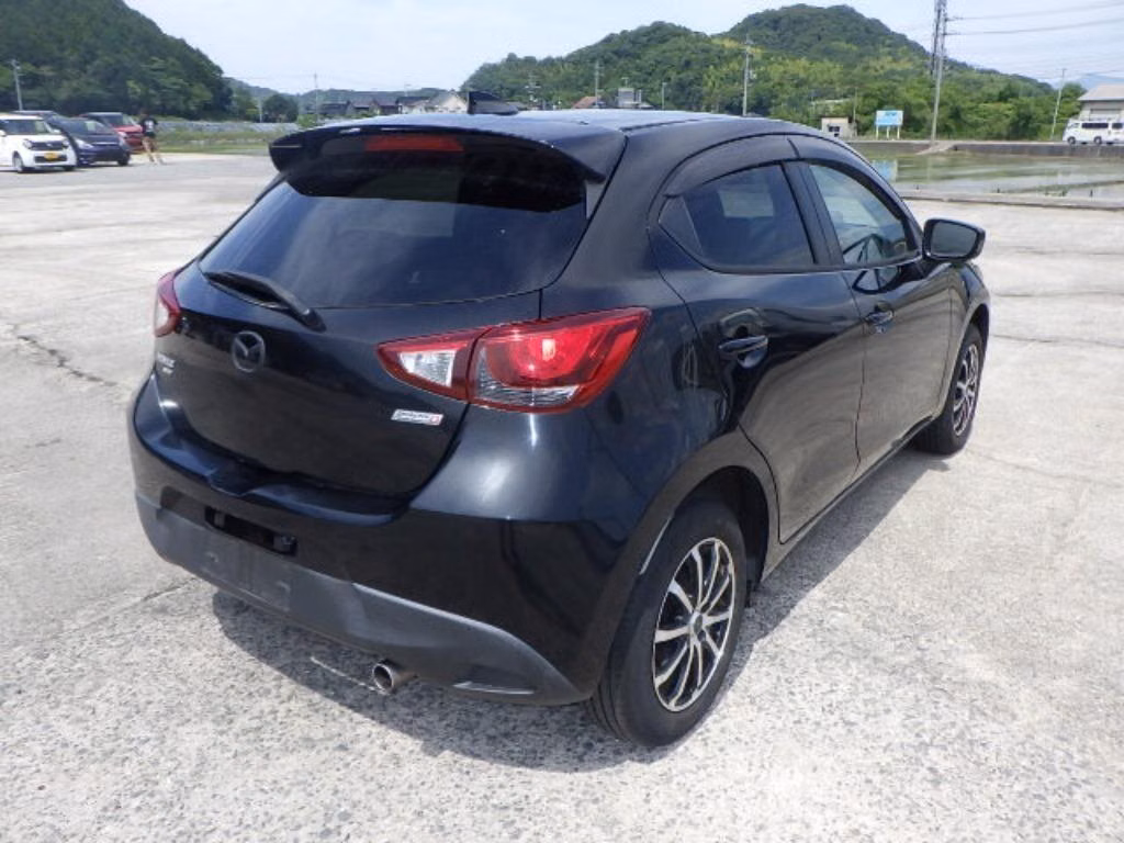 MAZDA MAZDA2