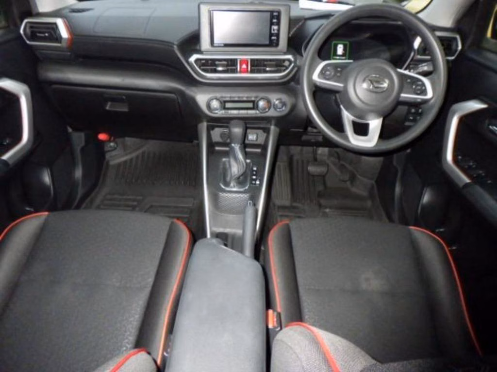 DAIHATSU ROCKY