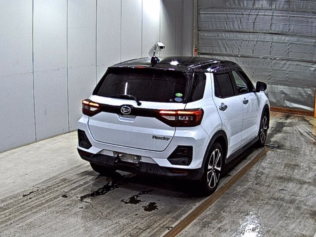 DAIHATSU ROCKY