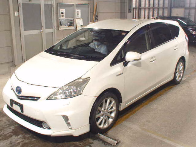 TOYOTA PRIUS ALPHA