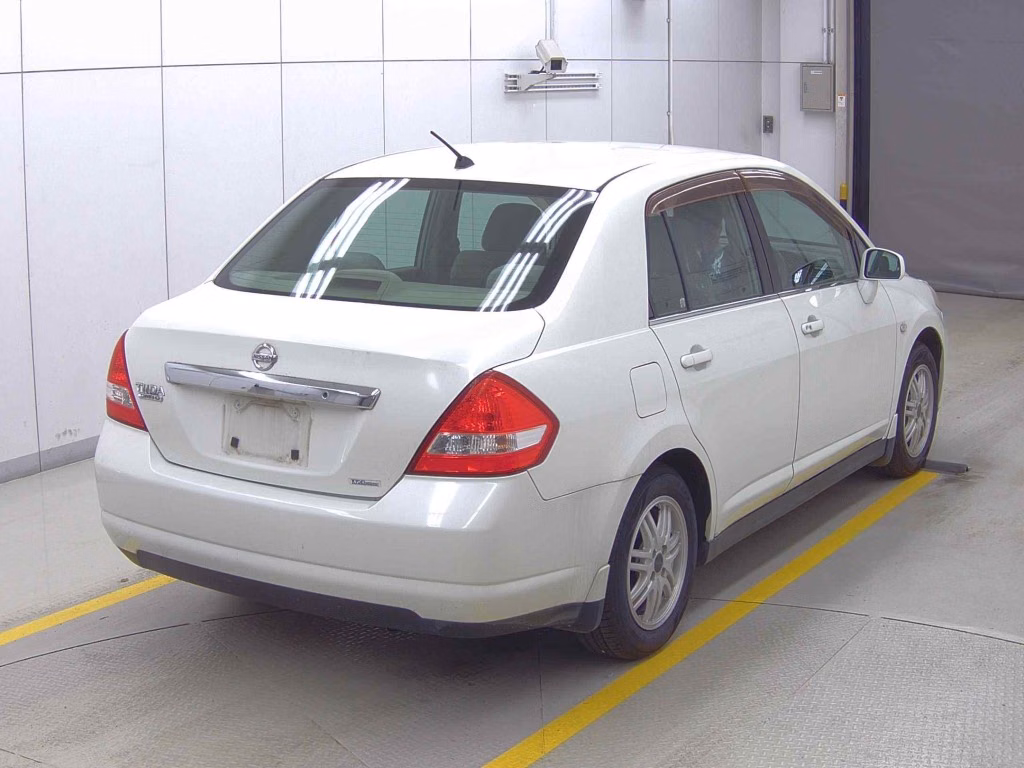 NISSAN TIIDA LATIO