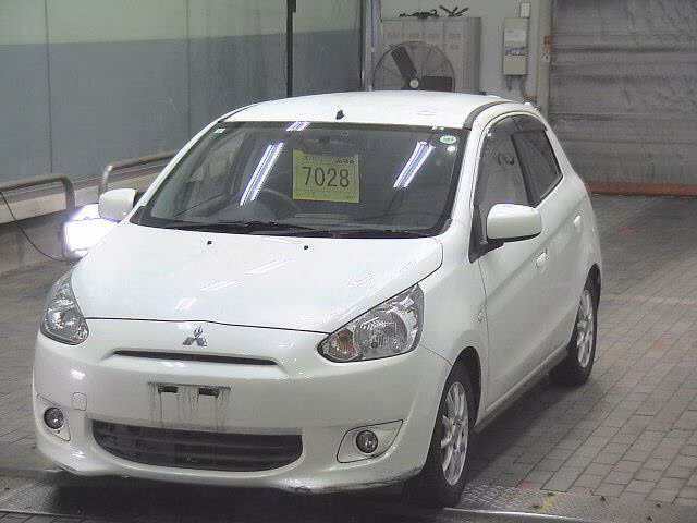 MITSUBISHI MIRAGE