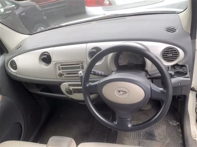 DAIHATSU MOVE LATTE