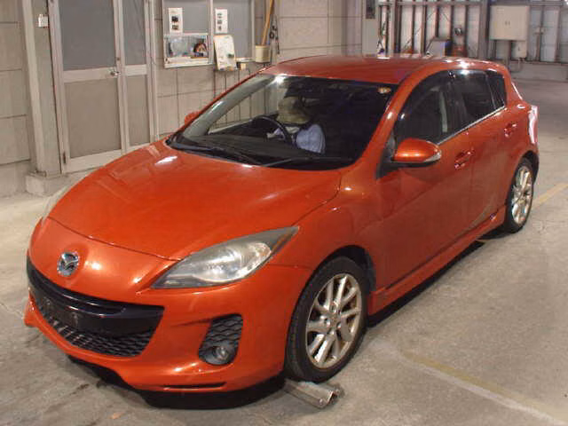 MAZDA AXELA