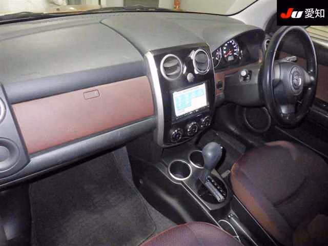MAZDA VERISA