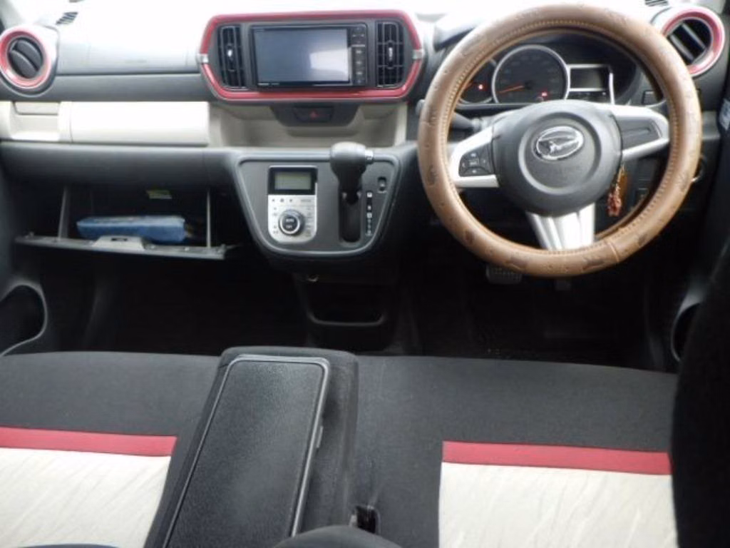 DAIHATSU BOON