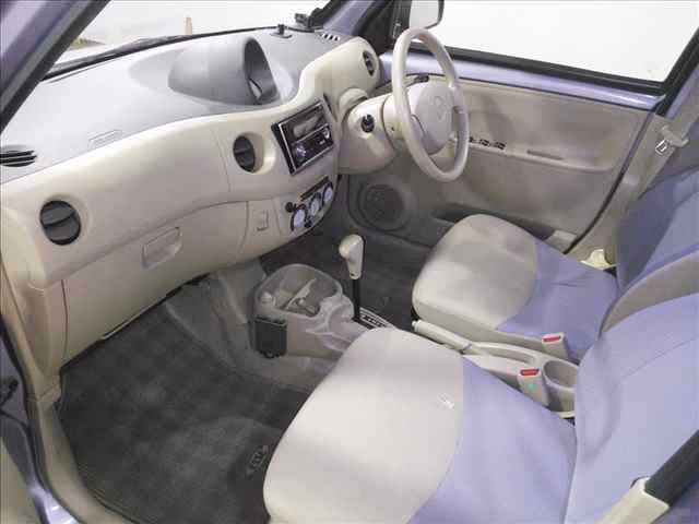 DAIHATSU ESSE