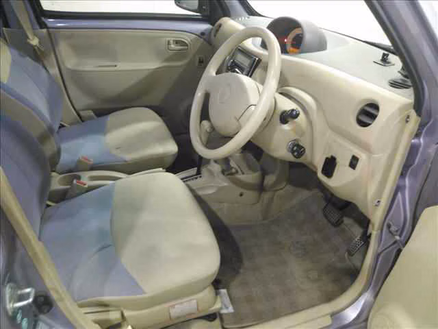 DAIHATSU ESSE