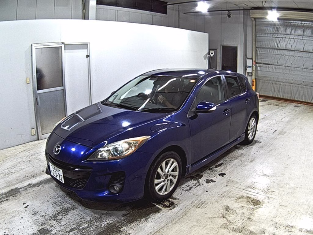 MAZDA AXELA