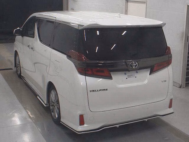 TOYOTA VELLFIRE