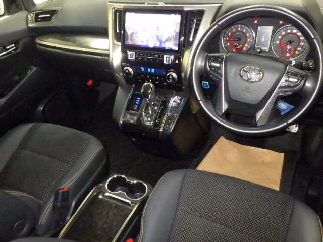TOYOTA VELLFIRE