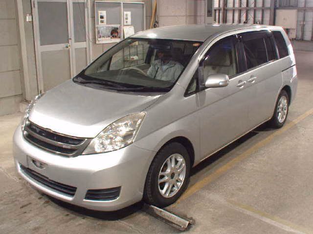 TOYOTA ISIS