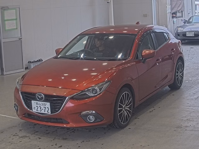MAZDA AXELA