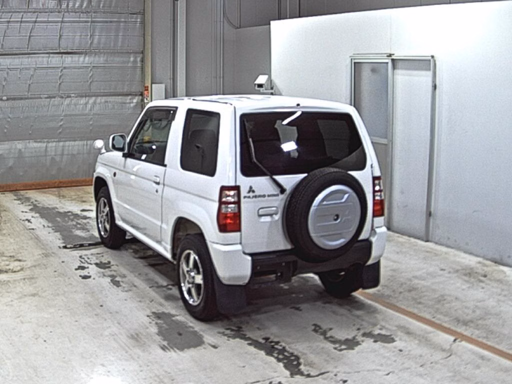 MITSUBISHI PAJERO MINI