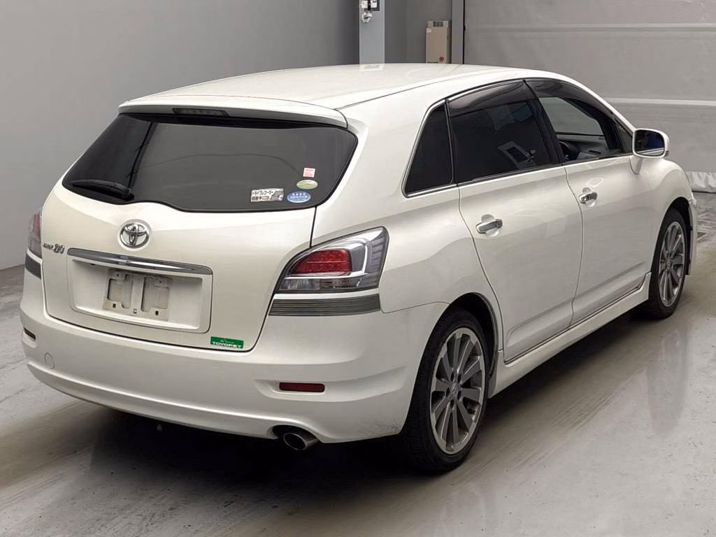 TOYOTA MARK X ZIO