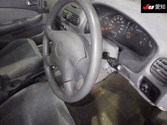 NISSAN SUNNY