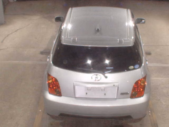 TOYOTA IST
