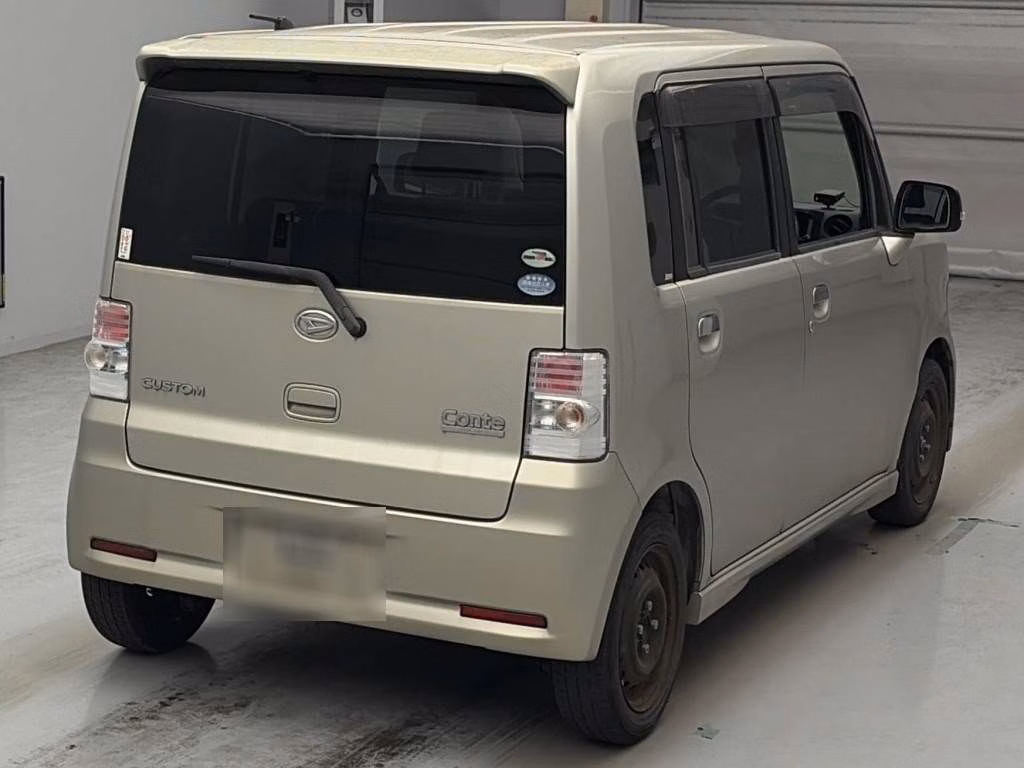 DAIHATSU MOVE CONTE