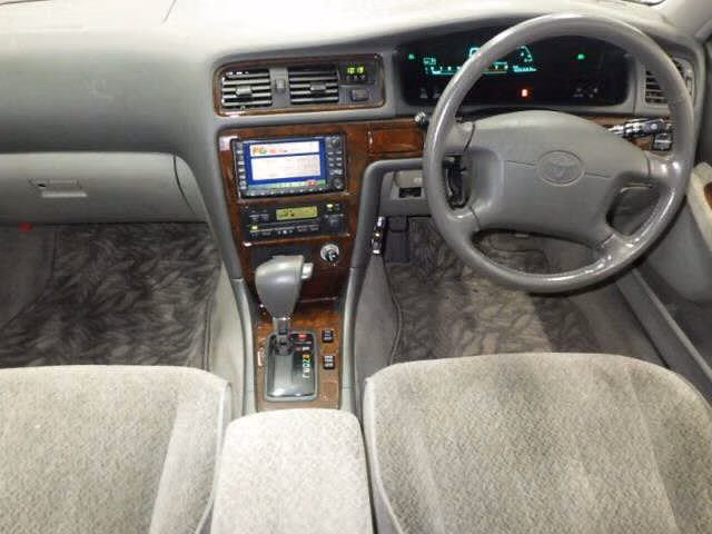 TOYOTA MARK II