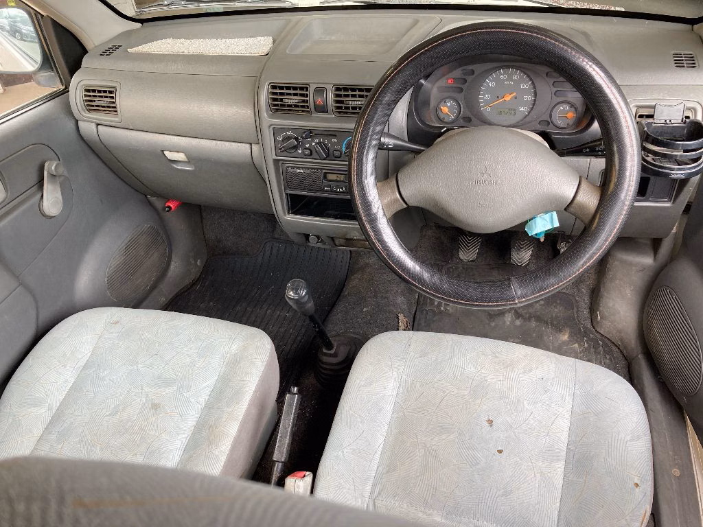 MITSUBISHI MINICA
