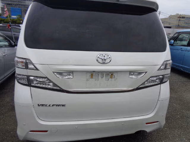 TOYOTA VELLFIRE