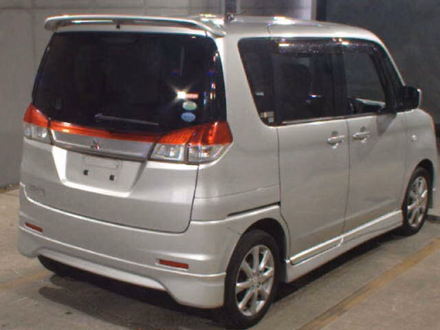 MITSUBISHI DELICA D:2