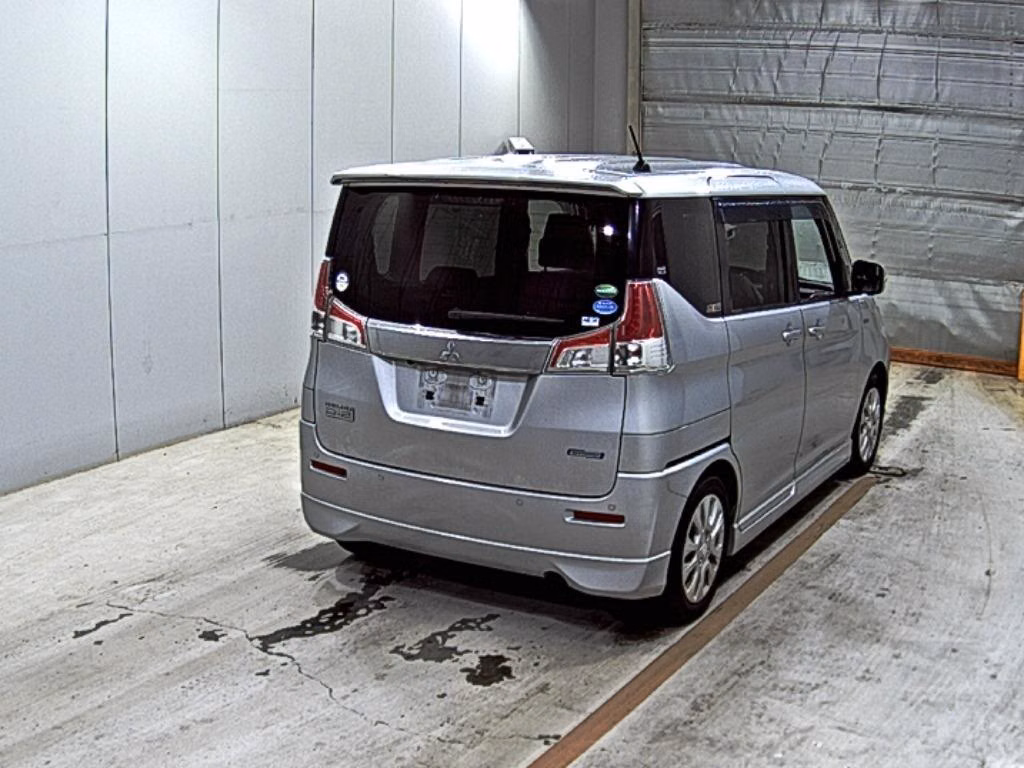 MITSUBISHI DELICA D:2